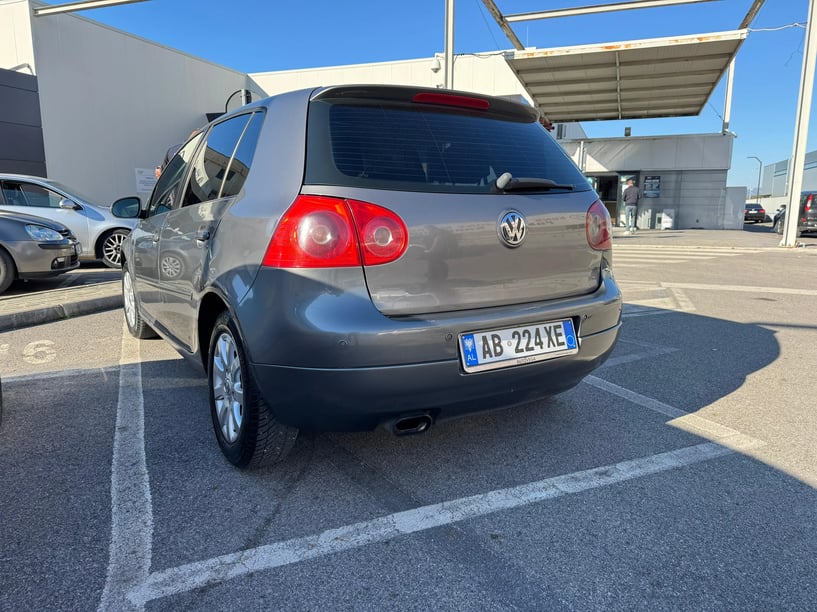 Auto mieten in Tirana