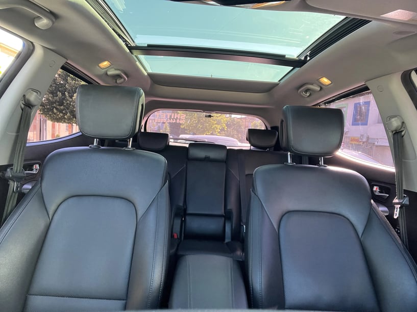 Rent a car in Gjirokastër