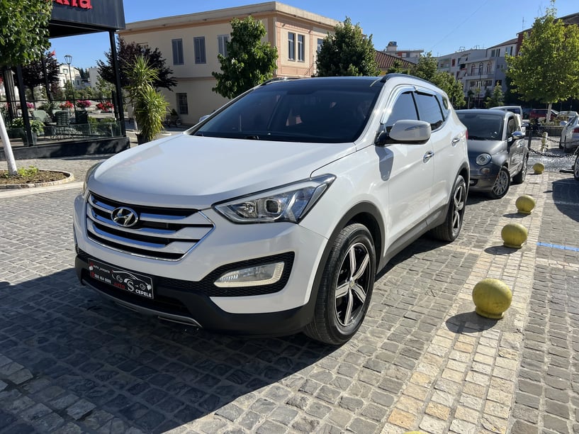 Rent a car in Gjirokastër