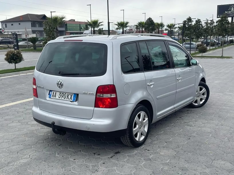 Auto mieten in Tirana