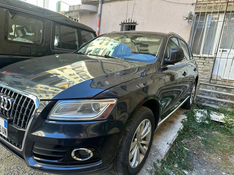 Rent a car in Tirana