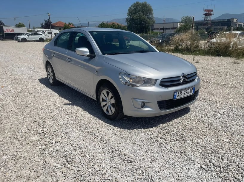 Rent a car in Tirana