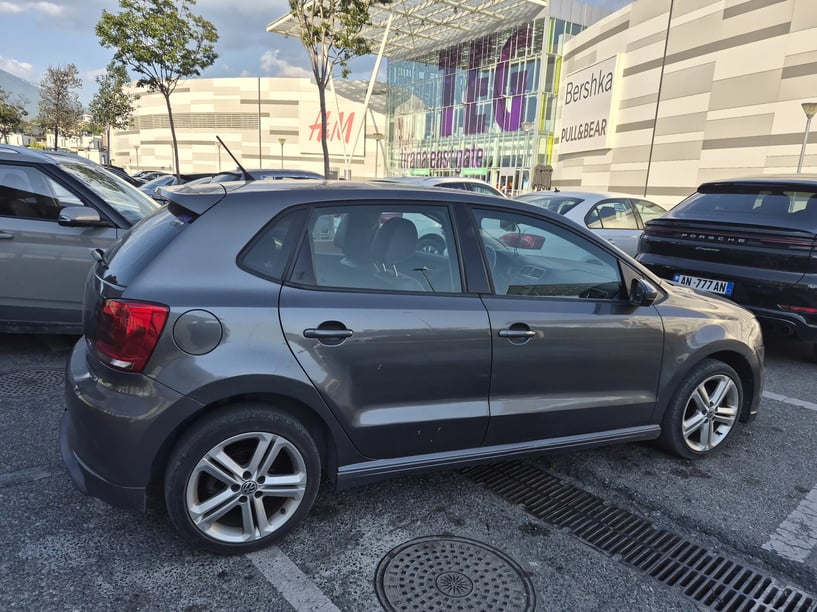 Rent a car in Tirana