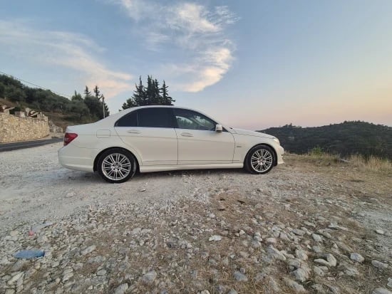 Louer une voiture à Vlorë