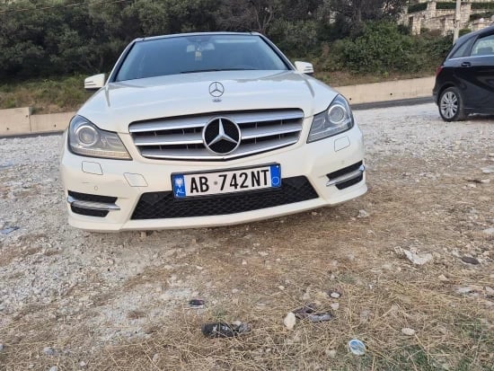 Louer une voiture à Vlorë