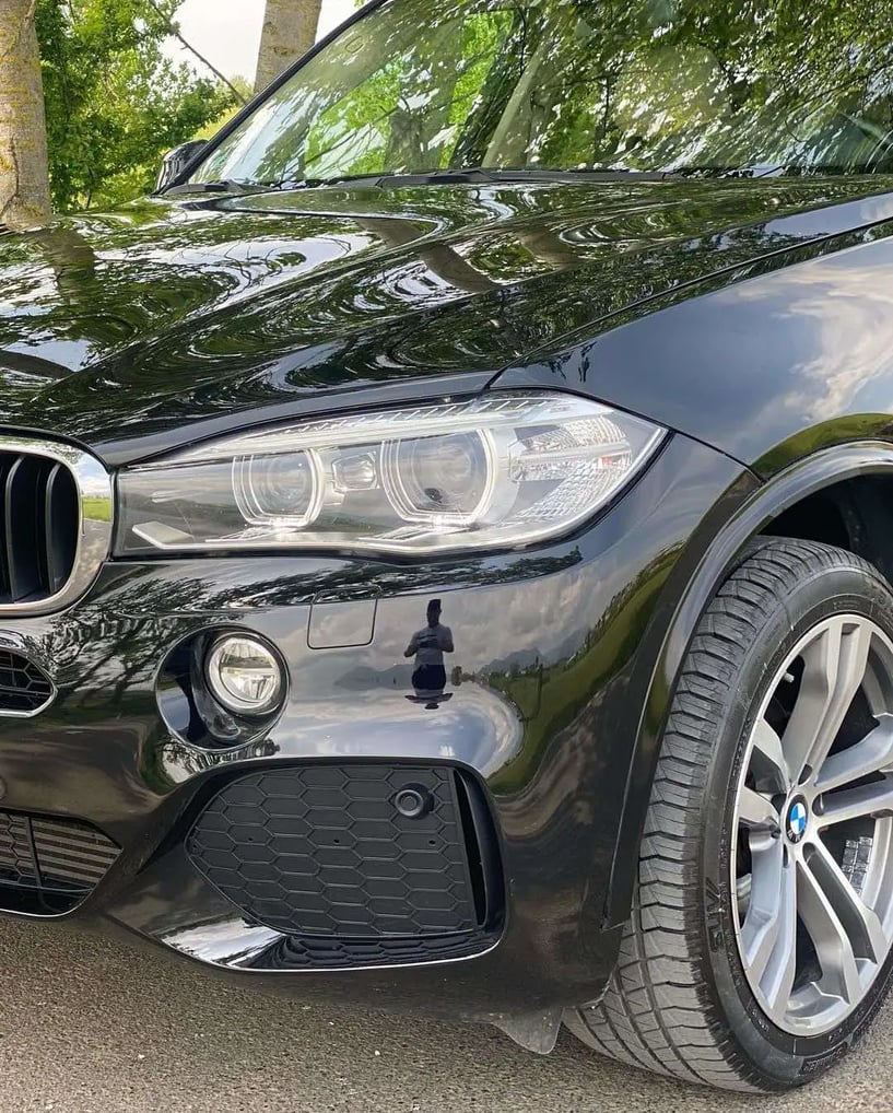 Noleggia un'auto a Tirana