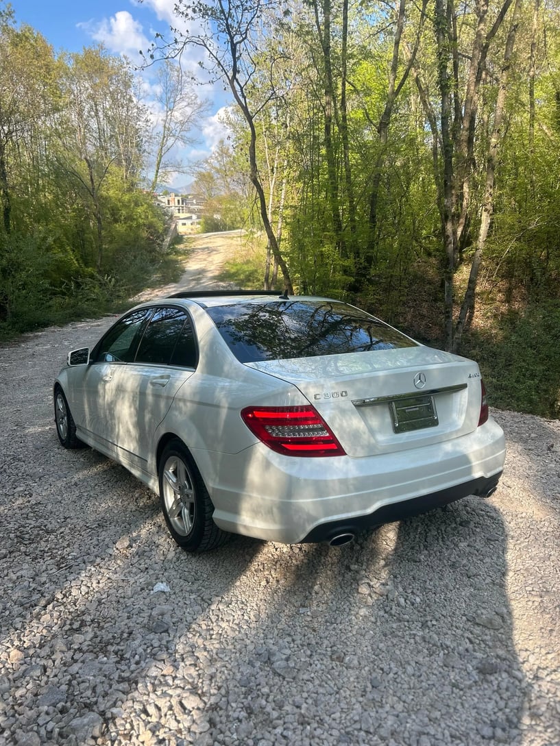 Rent a car in Tirana