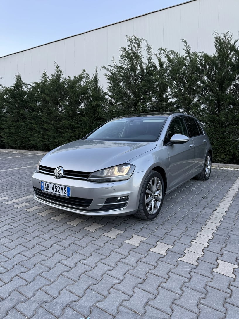 Rent a car in Tirana