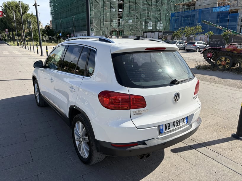 Rent a car in Tirana
