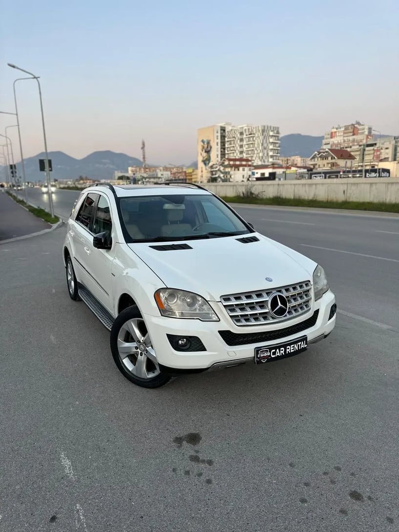 Louer une voiture à Tirana