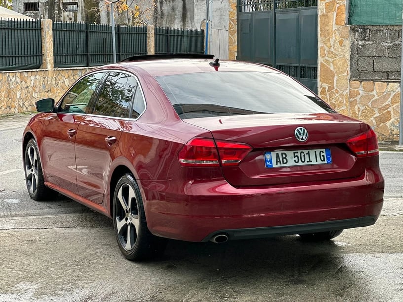 Wynajmij samochód w Tirana