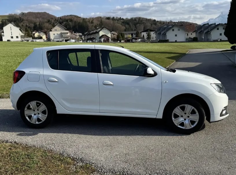 Rent a car in Tirana