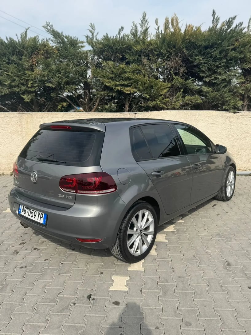 Rent a car in Tirana