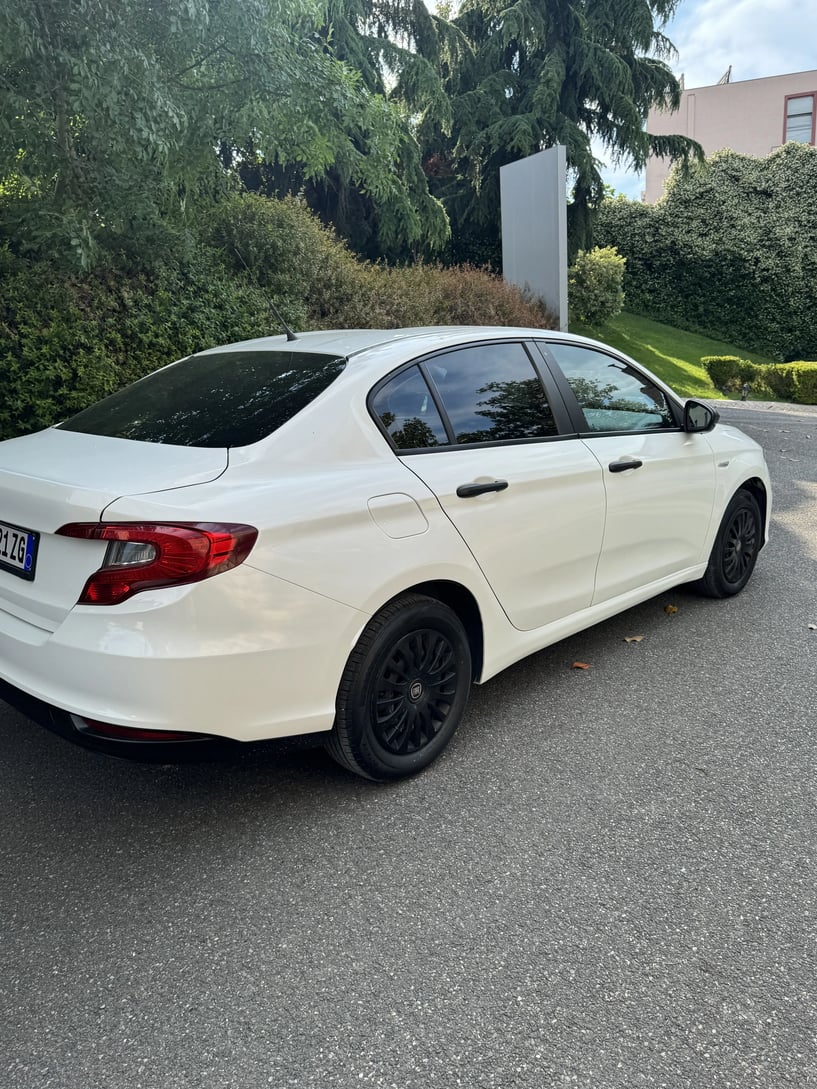Rent a car in Tirana