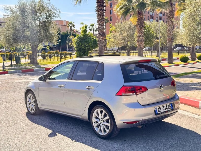 Rent a car in Tirana