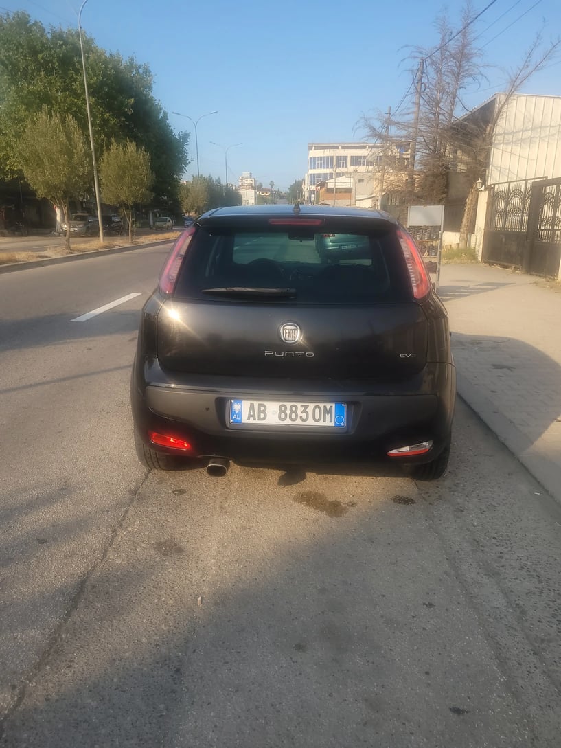 Rent a car in Durrës