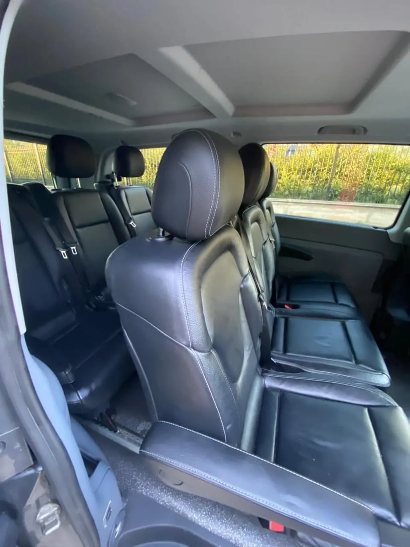 Noleggia un'auto a Tirana