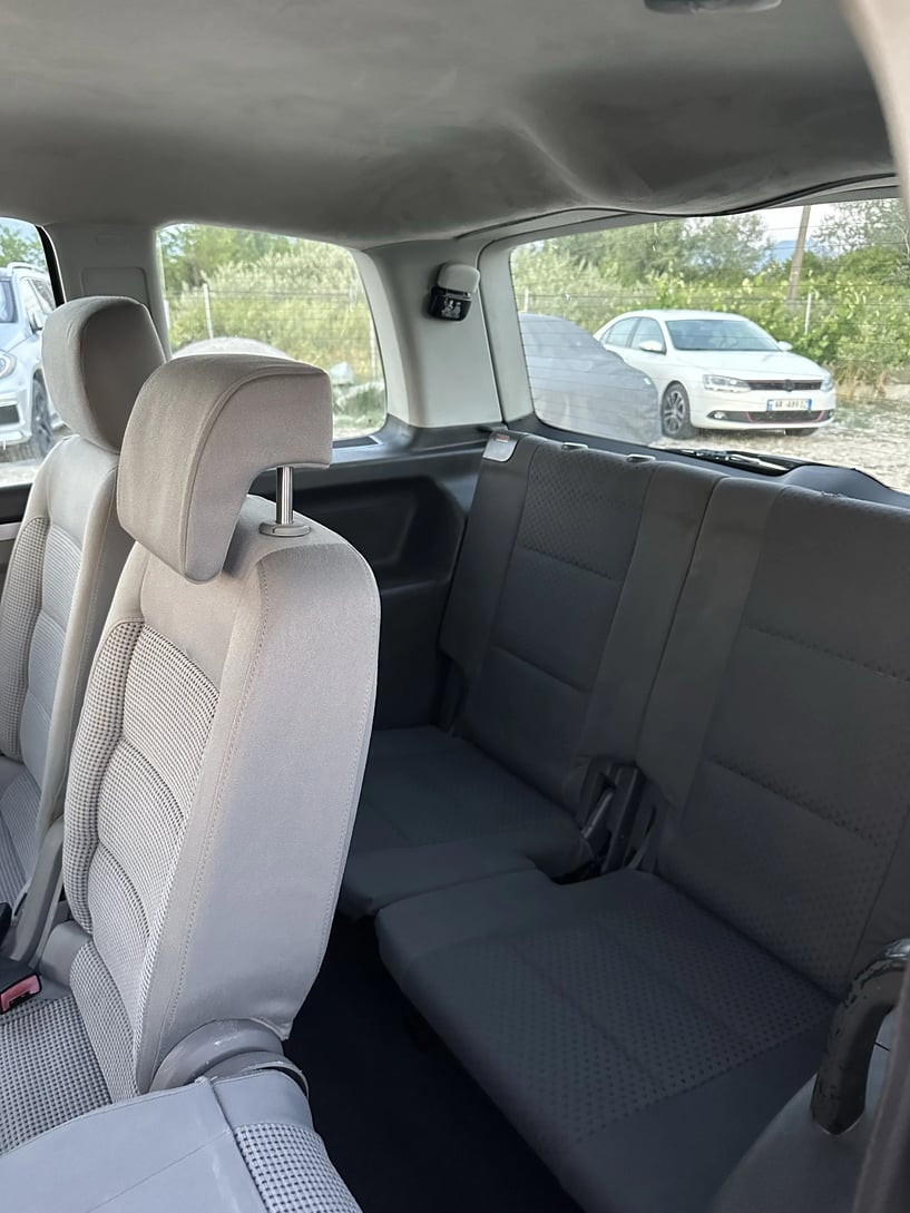 Rent a car in Tirana