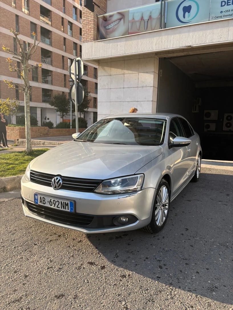 Auto mieten in Tirana