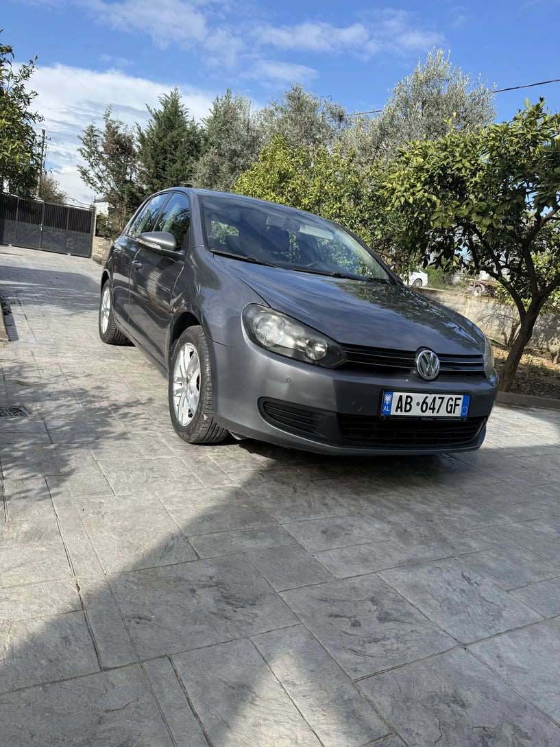 Rent a car in Tirana
