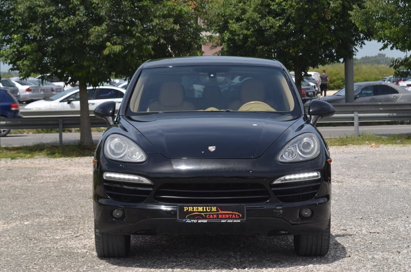 Rent a car in Tirana