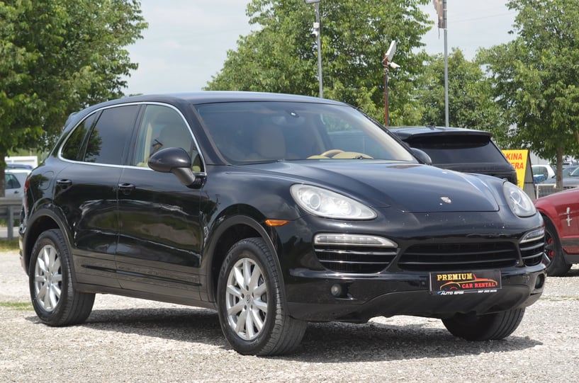 Rent a car in Tirana