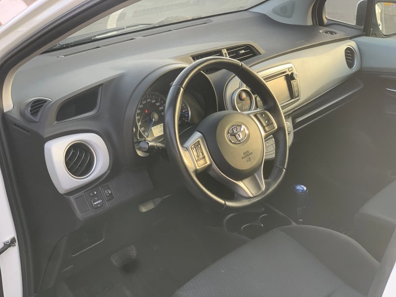 Noleggia un'auto a Tirana