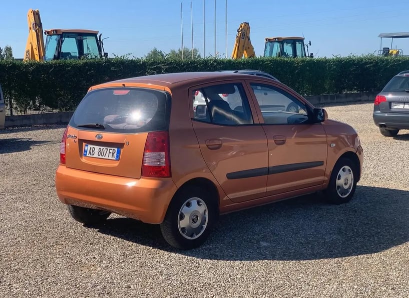 Rent a car in Tirana