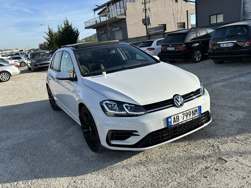 Rent a car in Lezhë
