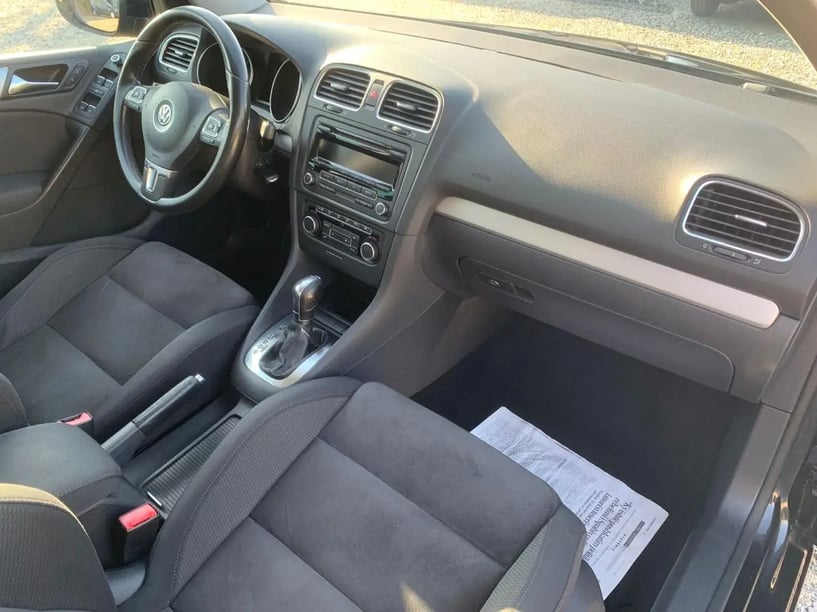 Rent a car in Tirana