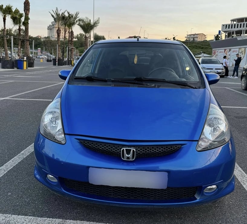 Louer une voiture à Tirana