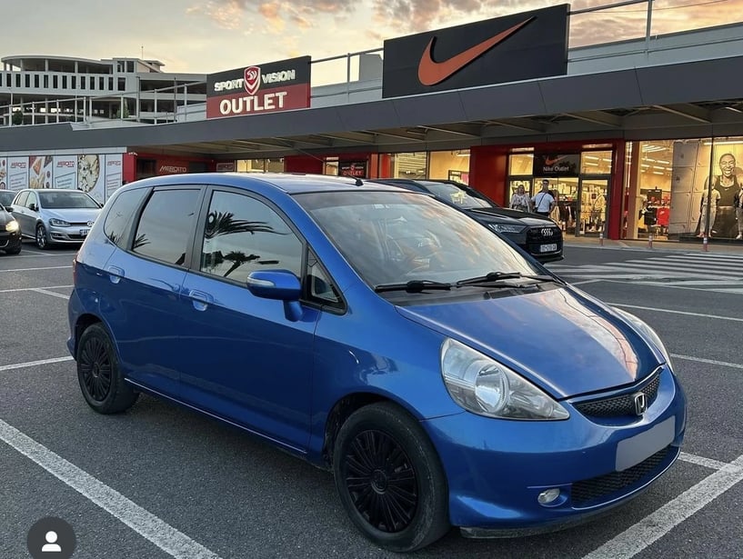 Louer une voiture à Tirana