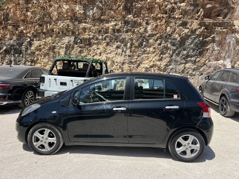 Rent a car in Gjirokastër