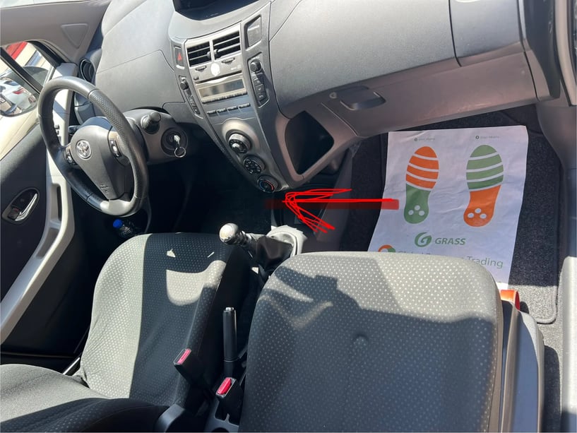 Rent a car in Gjirokastër