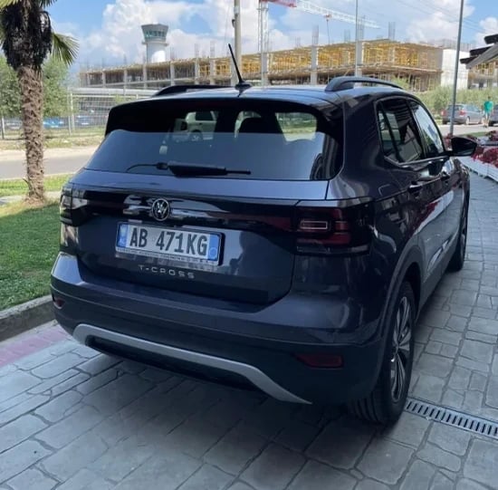 Louer une voiture à Tirana