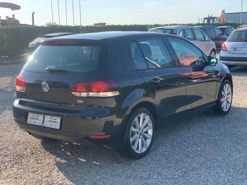 Rent a car in Tirana