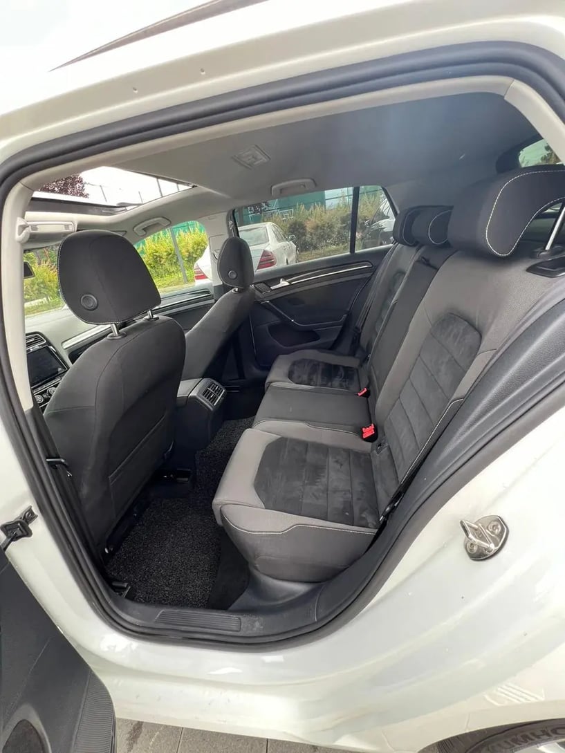 Wynajmij samochód w Tirana