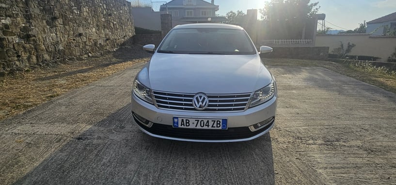 Wynajmij samochód w Tirana