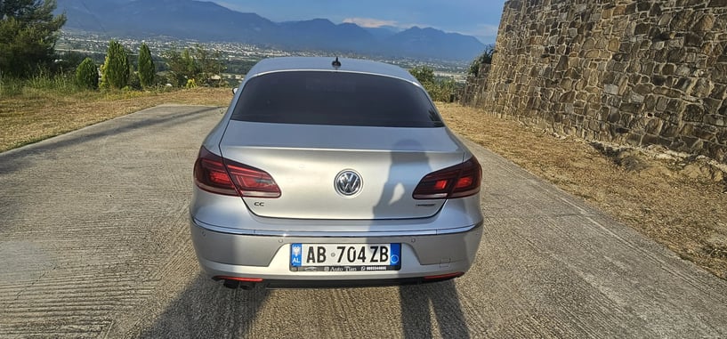 Wynajmij samochód w Tirana