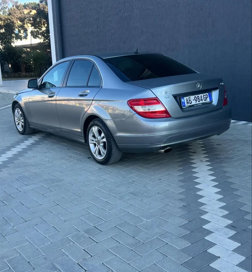 Rent a car in Tirana