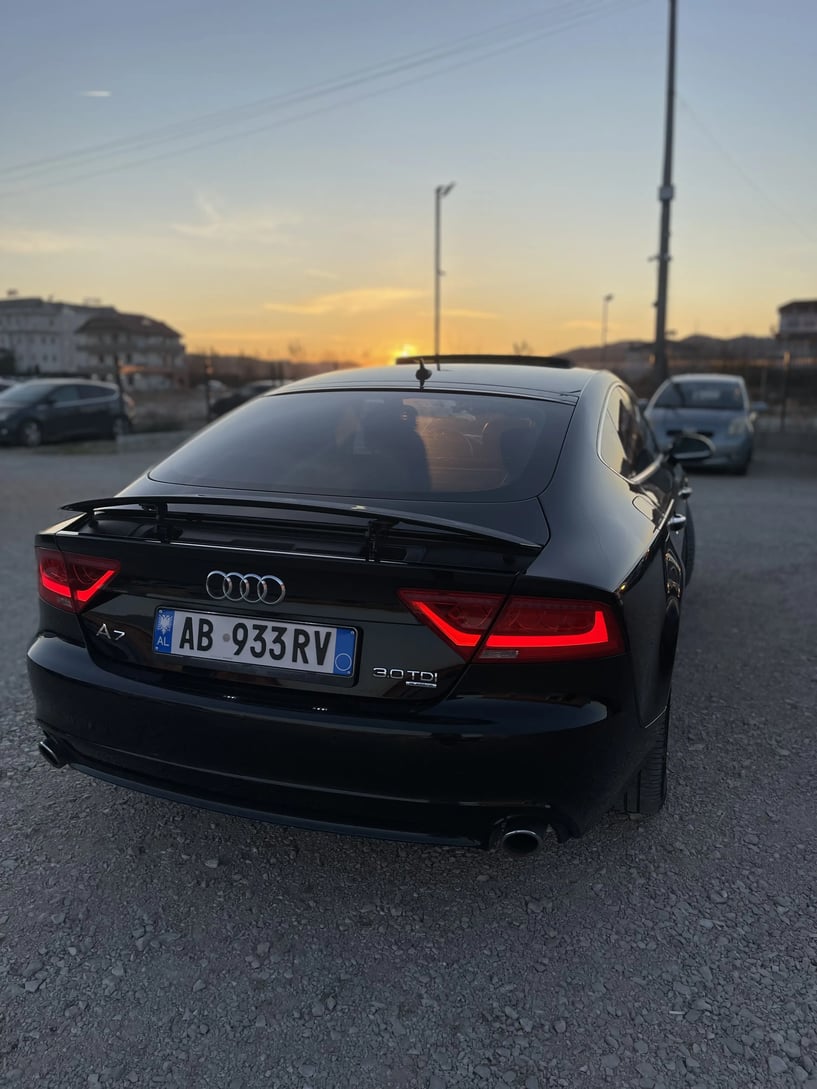 Wynajmij samochód w Tirana