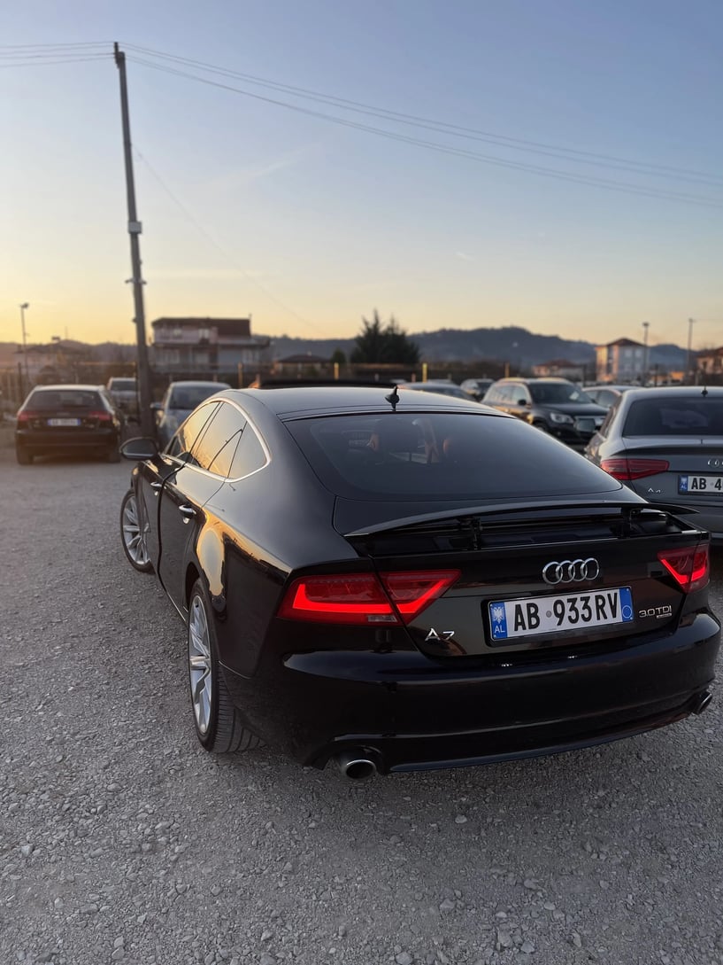 Wynajmij samochód w Tirana