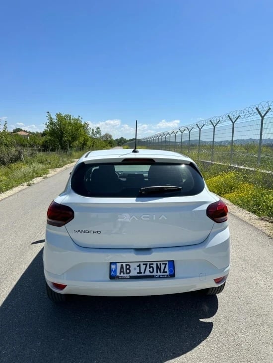 Rent a car in Tirana