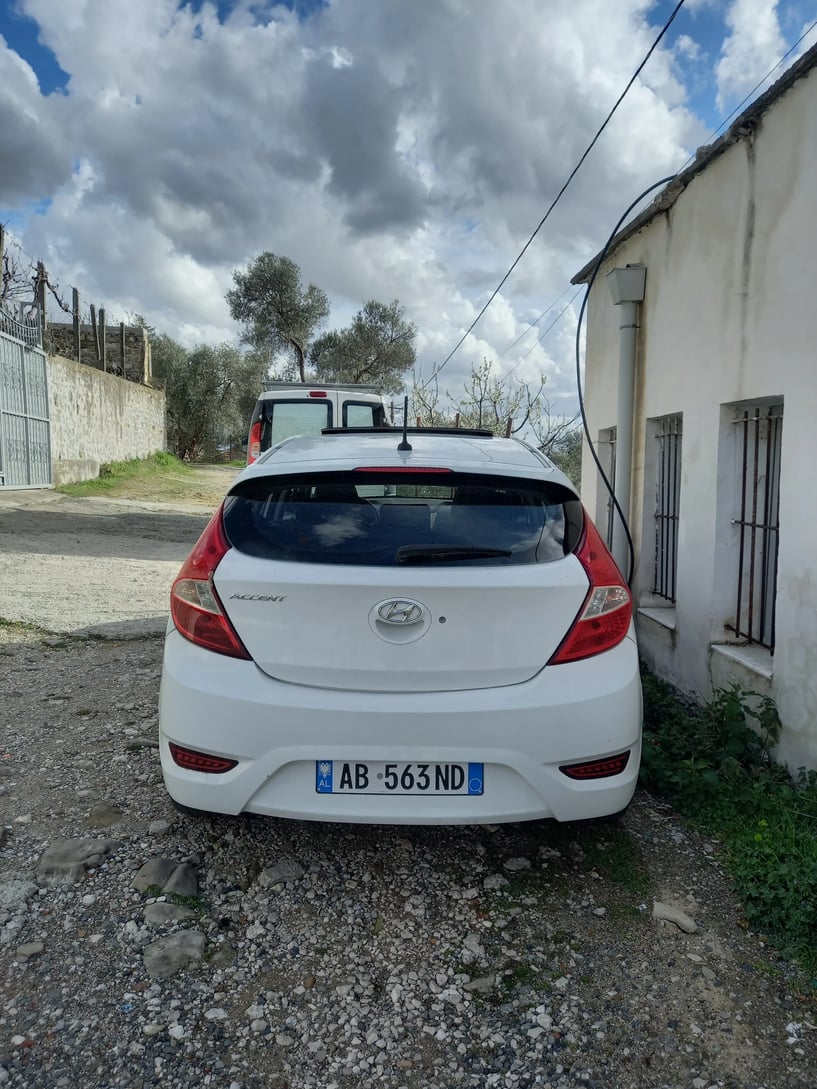 Rent a car in Tirana