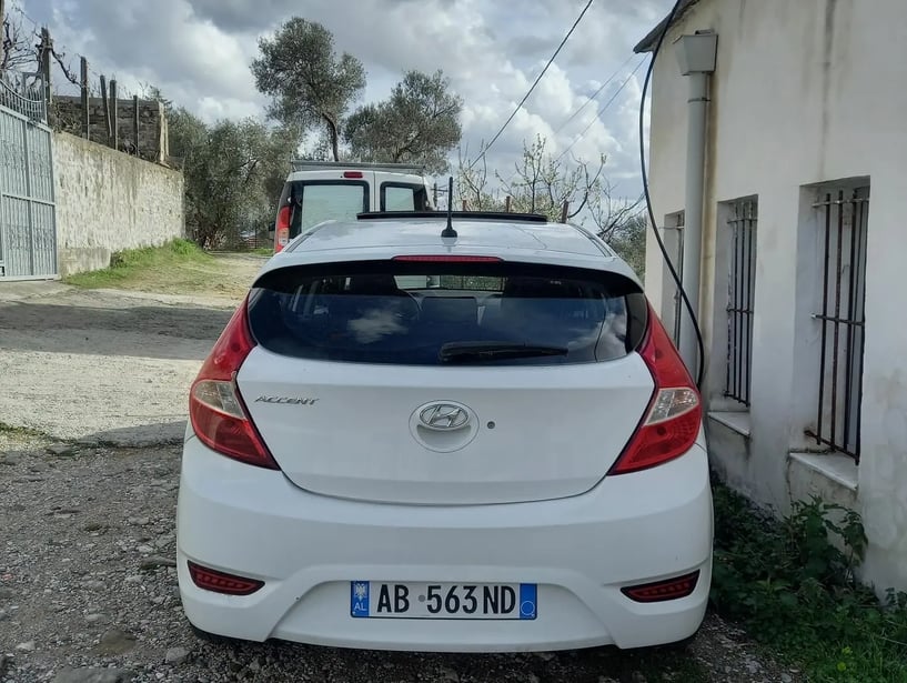 Rent a car in Tirana