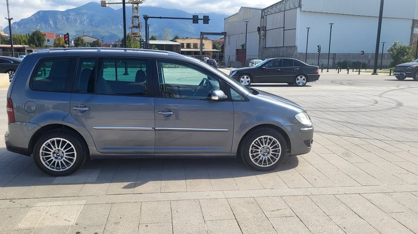 Rent a car in Tirana