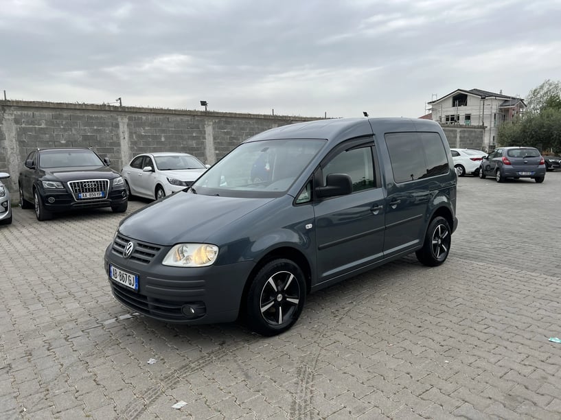 Rent a car in Tirana