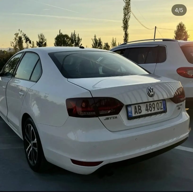 Rent a car in Tirana
