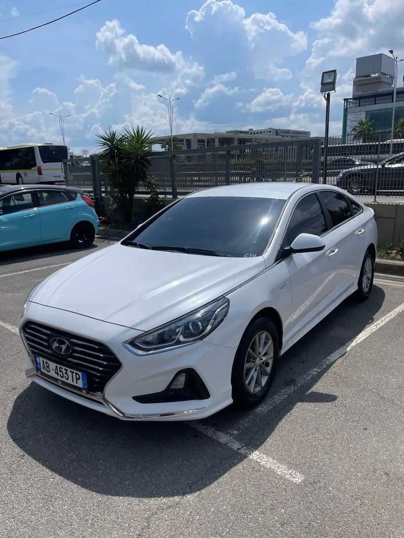 Rent a car in Tirana