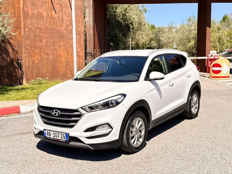 Rent a car in Tirana